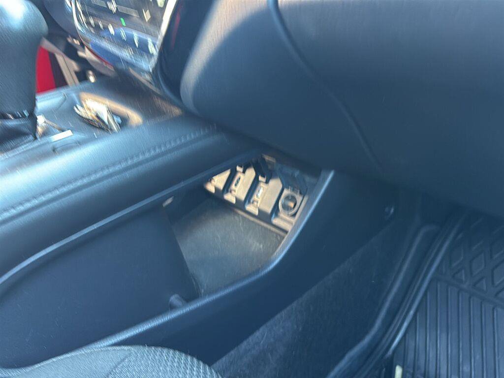 Used 2017 Honda HR-V EX image 9