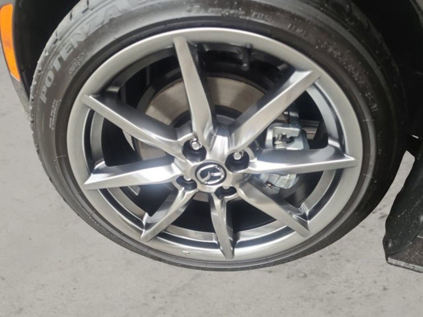 Used 2022 MAZDA MX-5 Miata RF Grand Touring image 10