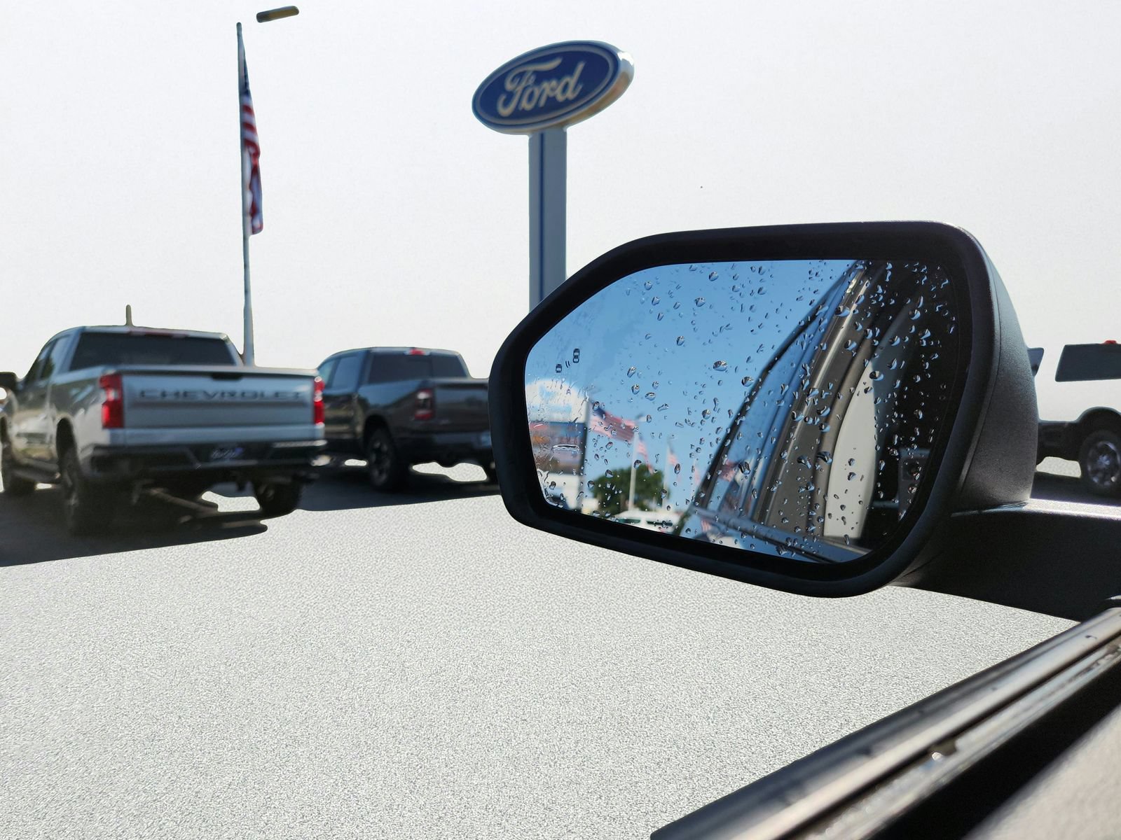 Used 2021 Ford Explorer XLT AWD/4WD image 13
