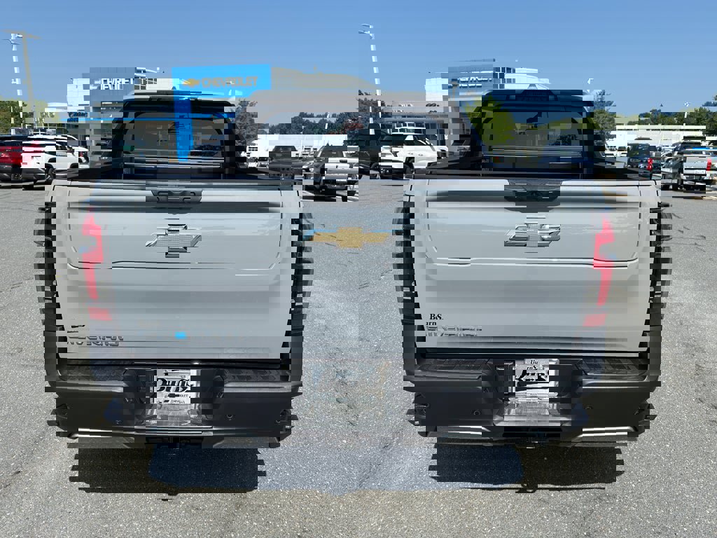 New 2026 Chevrolet Silverado EV LT image 6