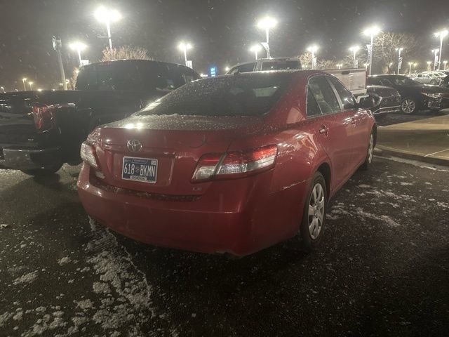 Used 2010 Toyota Camry LE image 3
