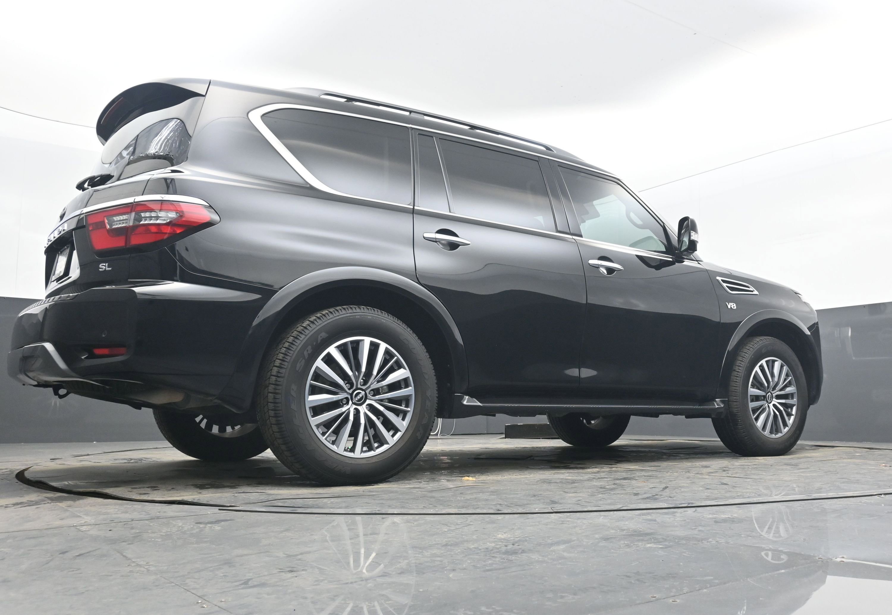 Used 2022 Nissan Armada SL image 27