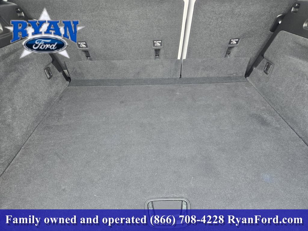 Used 2024 Cadillac Lyriq Luxury image 22