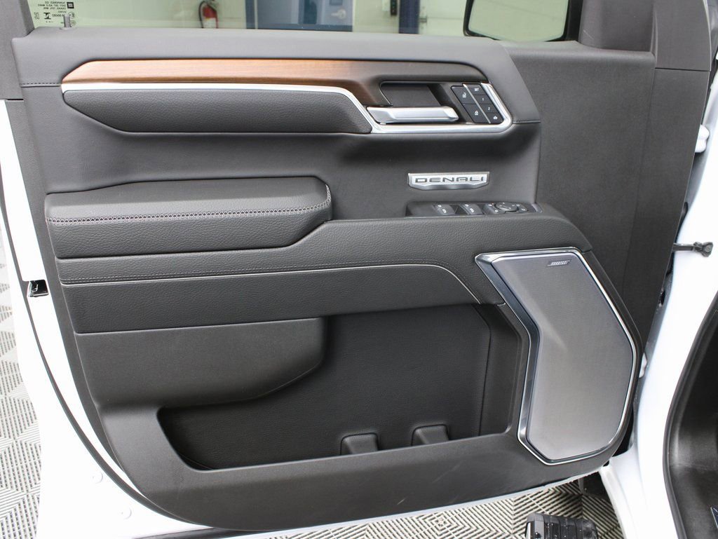 Used 2024 GMC Sierra 1500 Denali w/ Denali Reserve Package AWD/4WD image 75