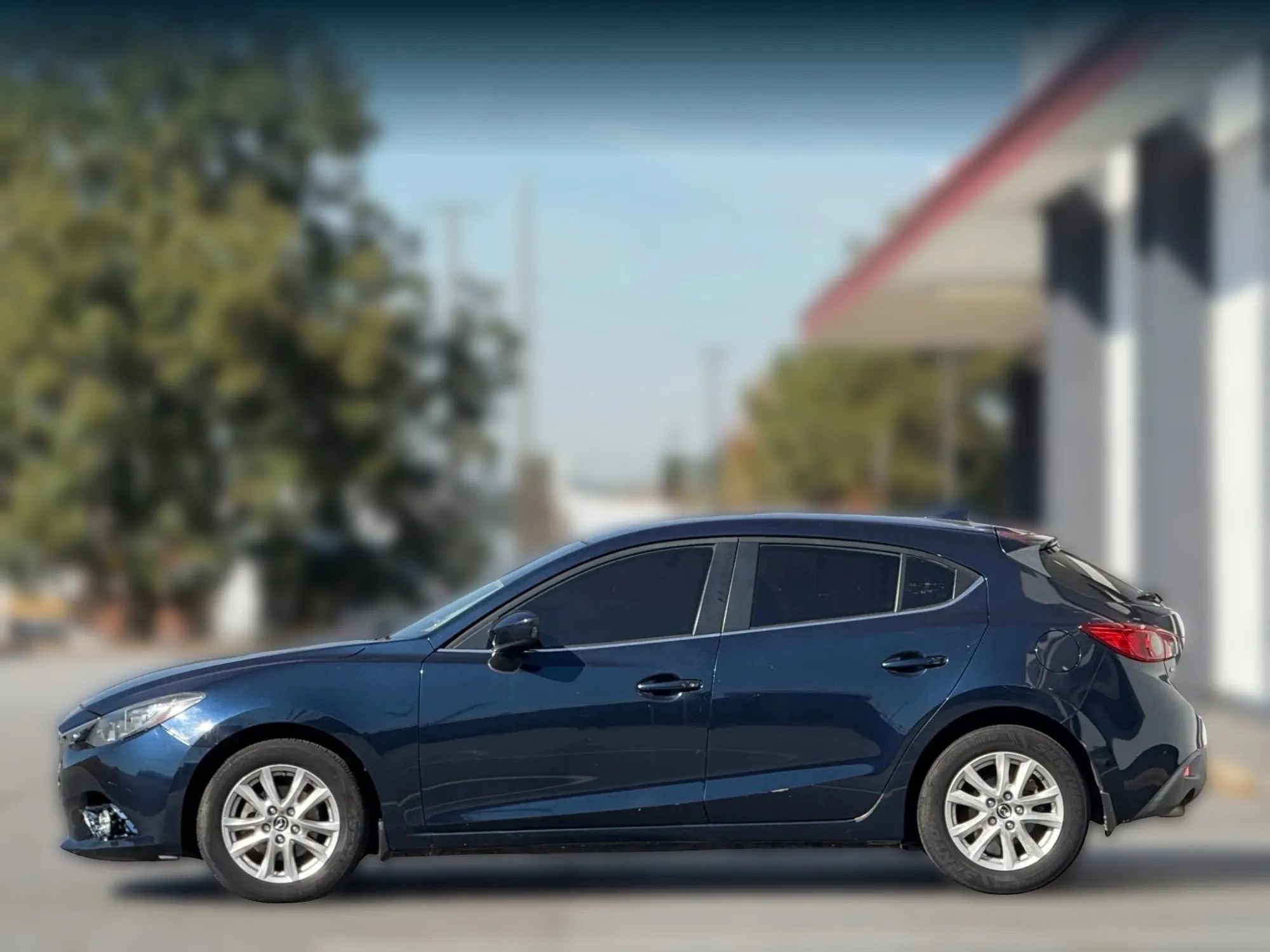 Used 2015 MAZDA MAZDA3 i Grand Touring image 8