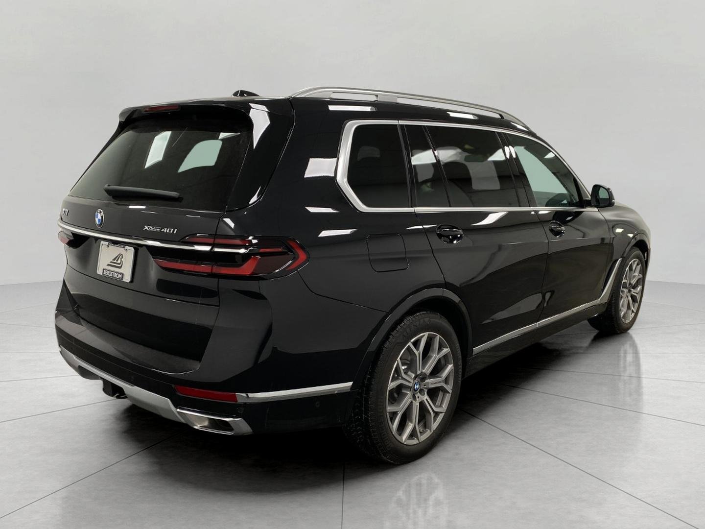 Certified 2026 BMW X7 xDrive40i image 3