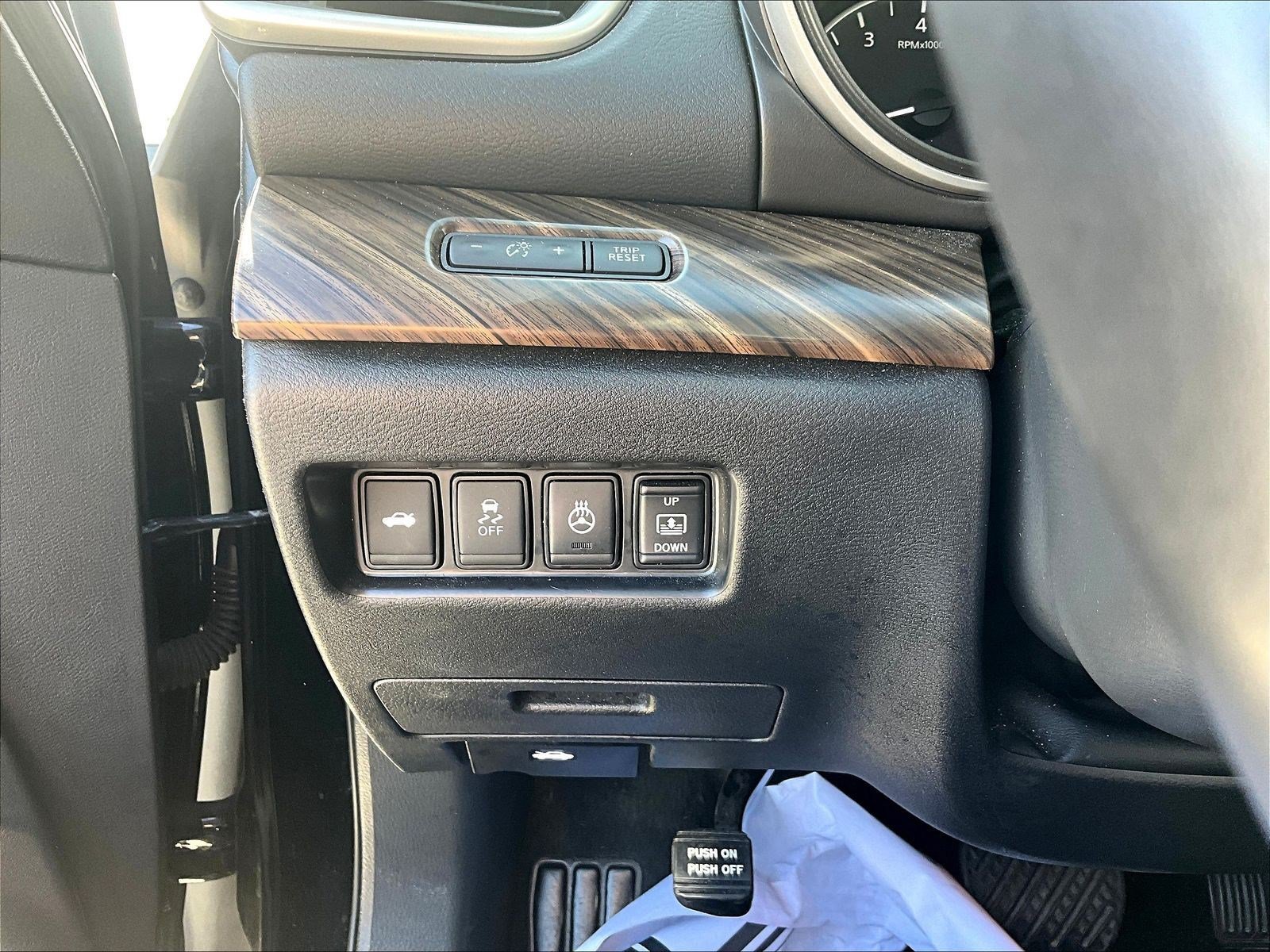 Used 2018 Nissan Maxima Platinum FWD image 35