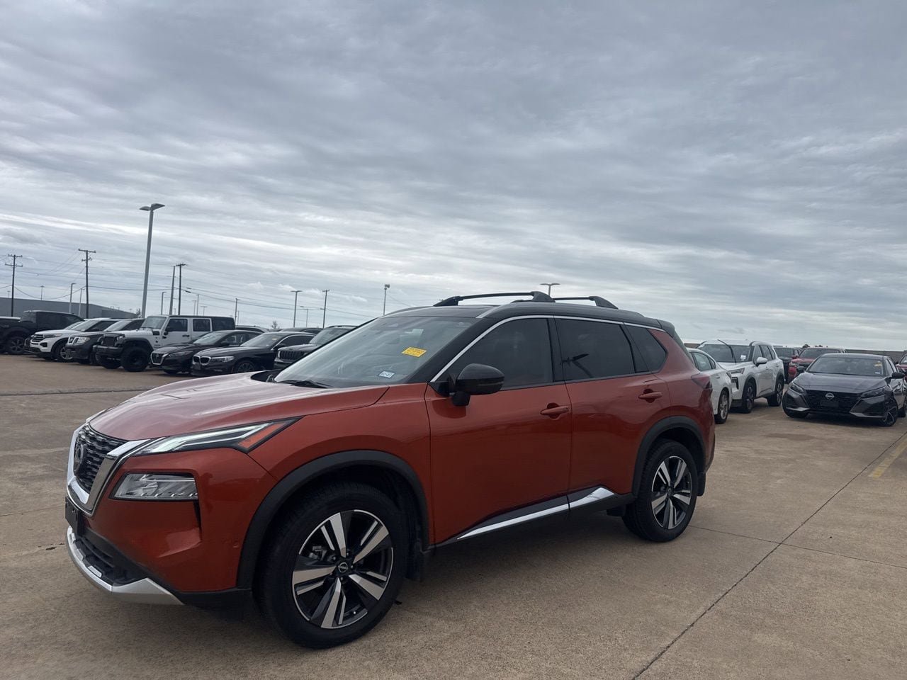 Certified 2023 Nissan Rogue Platinum w/ Platinum Premium Package FWD image 8