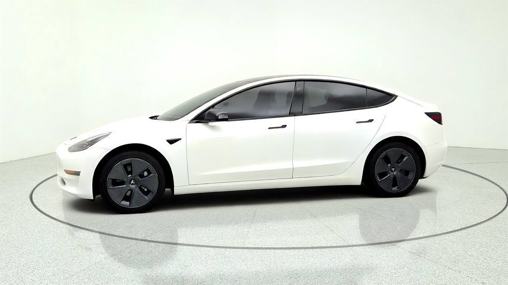 Used 2021 Tesla Model 3 Standard Range Plus RWD image 8
