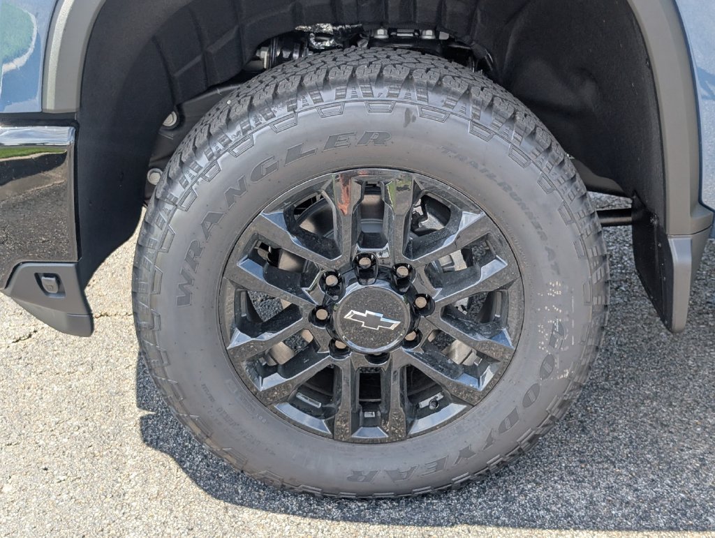New 2026 Chevrolet Silverado 2500 LTZ w/ Trail Boss Package AWD/4WD image 11