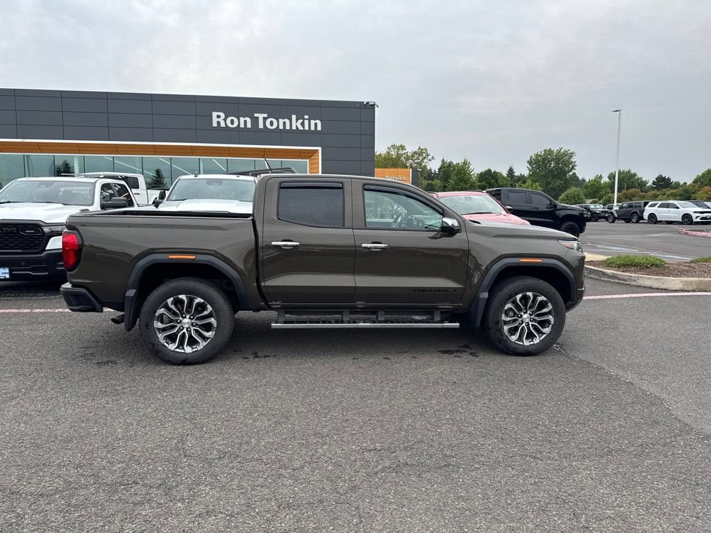 Used 2024 GMC Canyon Denali AWD/4WD image 10