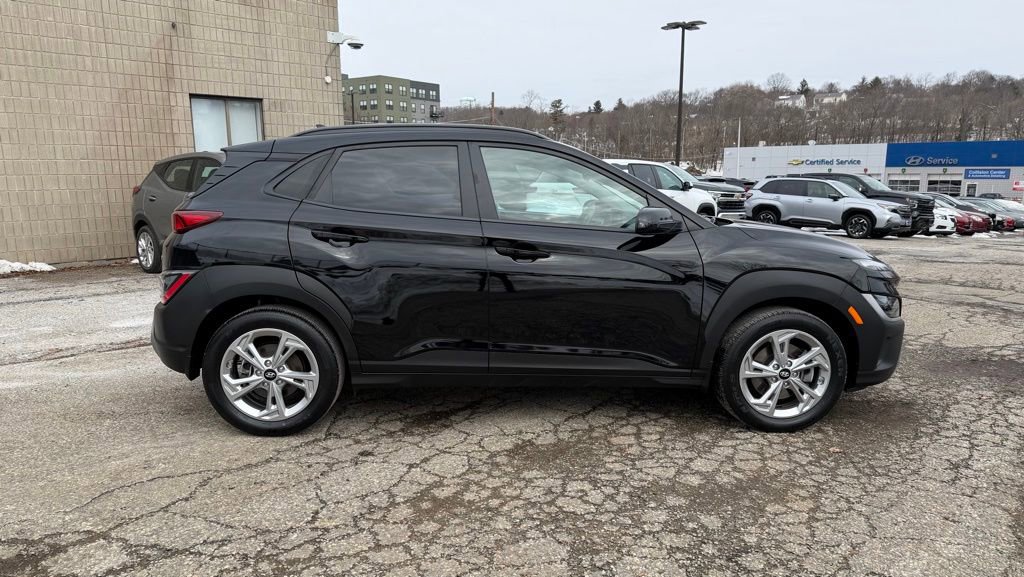 Used 2023 Hyundai Kona SEL w/ Cargo Package image 6