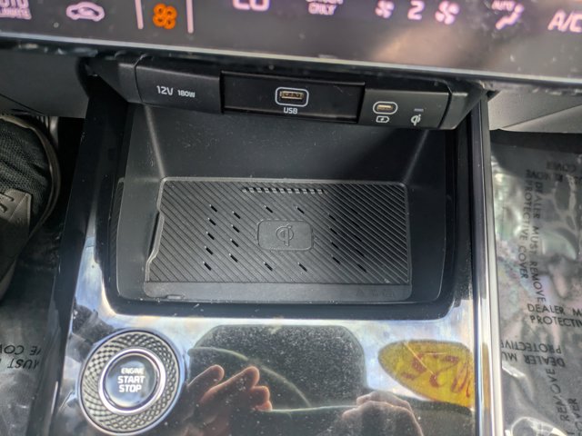 Used 2025 Kia Niro EX FWD image 27