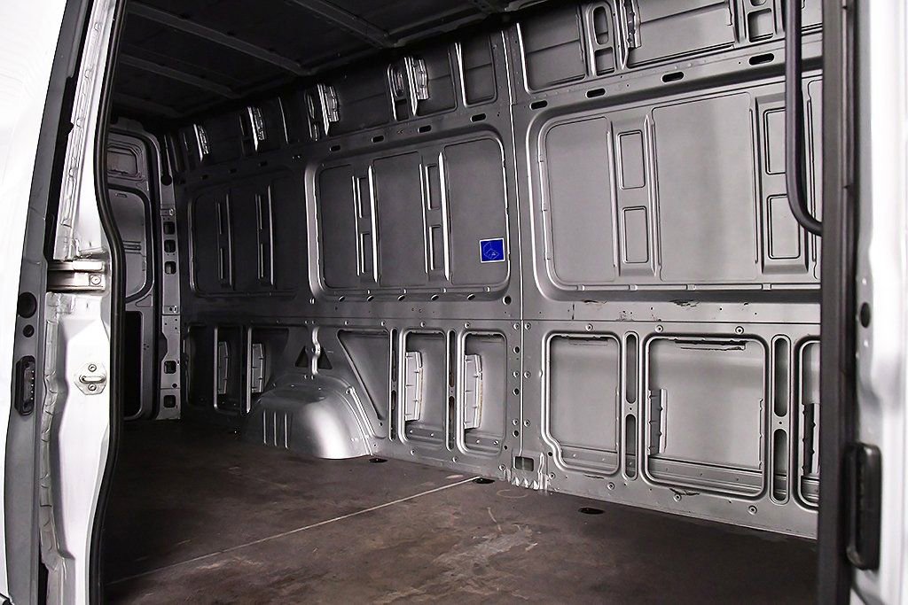 Used 2024 Mercedes-Benz Sprinter 2500 image 26