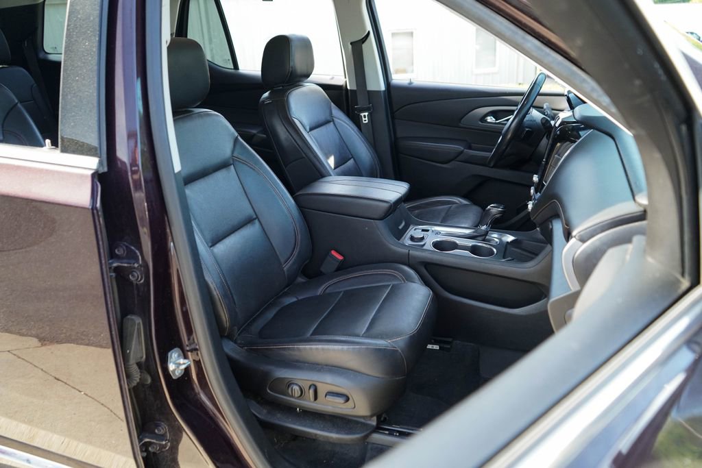 Used 2019 Chevrolet Traverse Premier w/ Driver Confidence II Package image 32