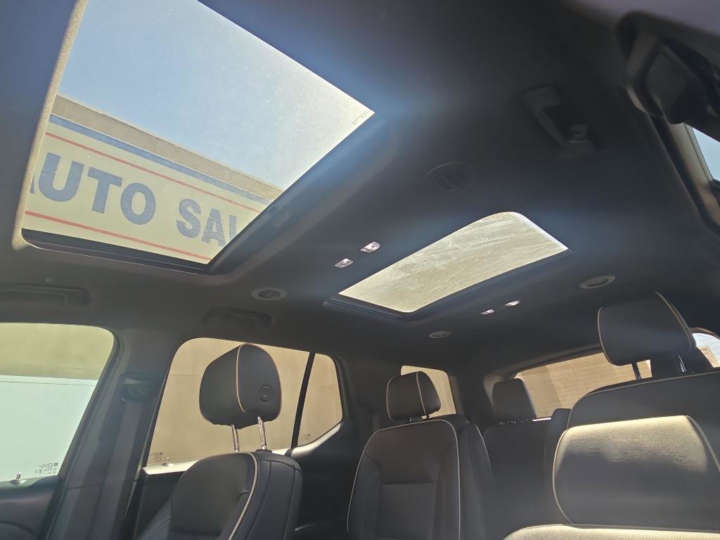 Used 2023 Chevrolet Traverse Premier image 41