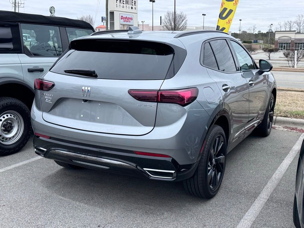 Used 2024 Buick Envision Sport Touring image 4