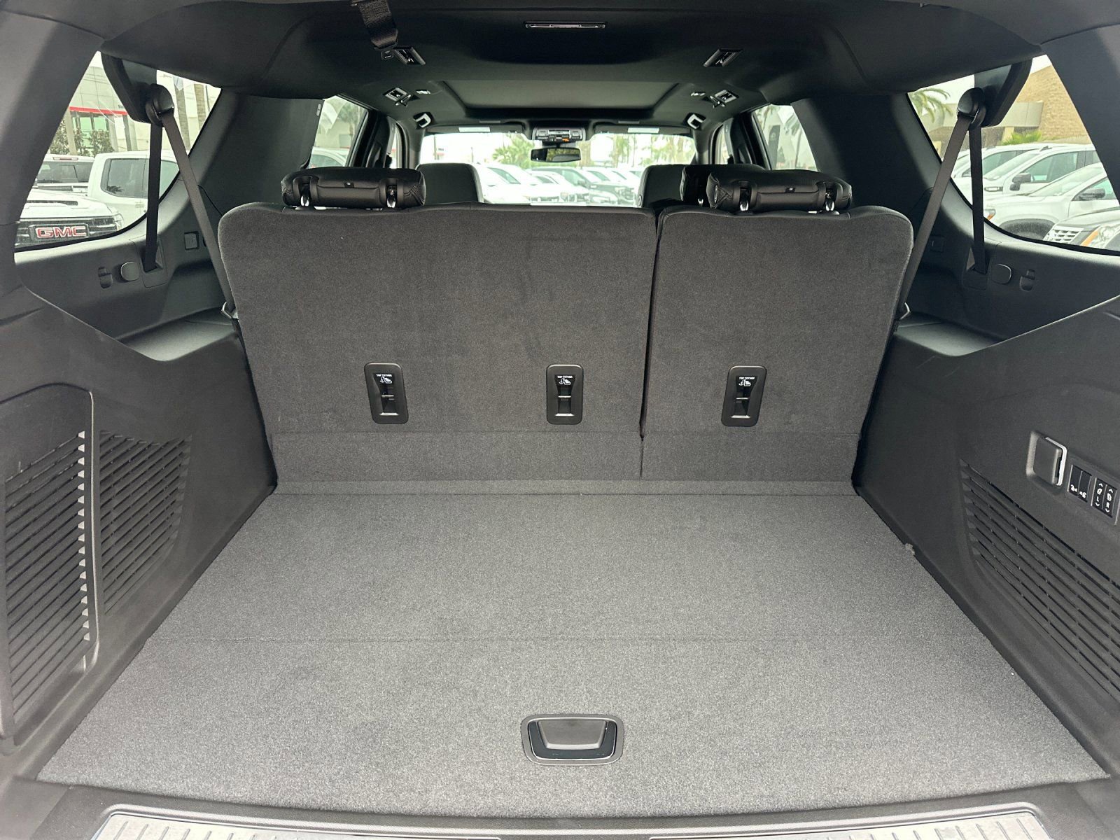 New 2026 GMC Yukon XL Denali w/ Sun & Power Step Package AWD/4WD image 16