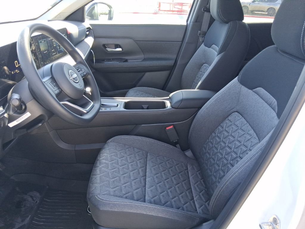 New 2026 Nissan Kicks SV w/ SV Premium Package image 22