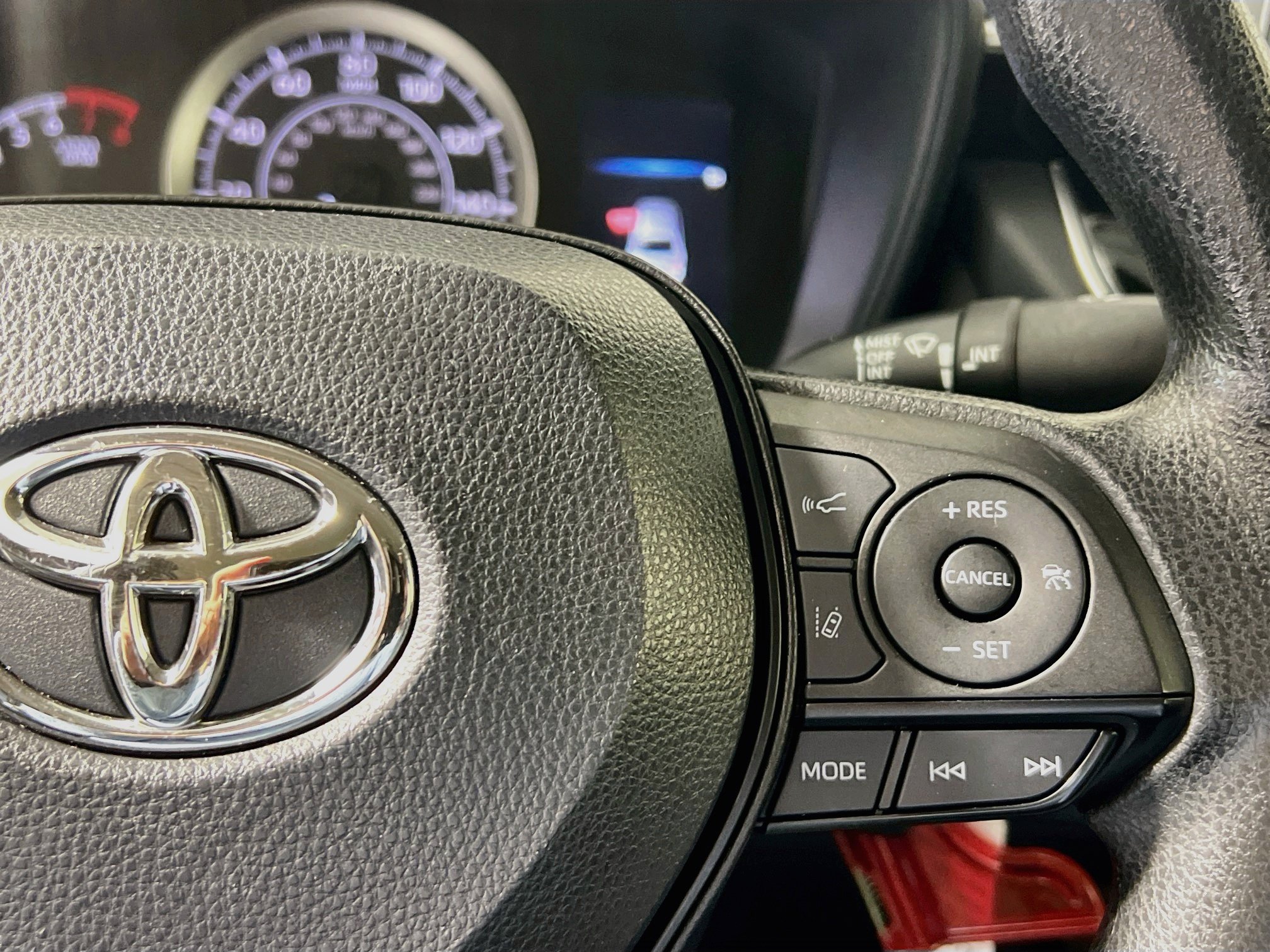 Used 2022 Toyota Corolla LE FWD image 21