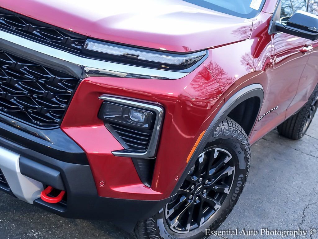 Used 2024 Chevrolet Traverse Z71 w/ Enhanced Driving Package image 7