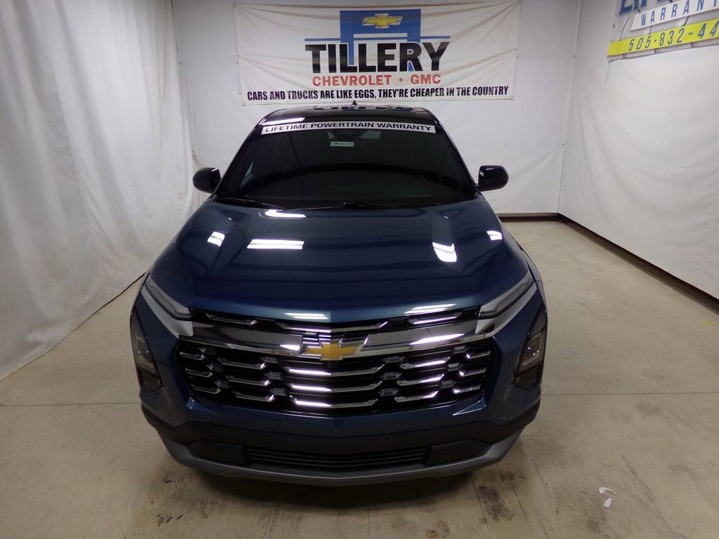 New 2026 Chevrolet Equinox LT w/ Convenience Package II image 2
