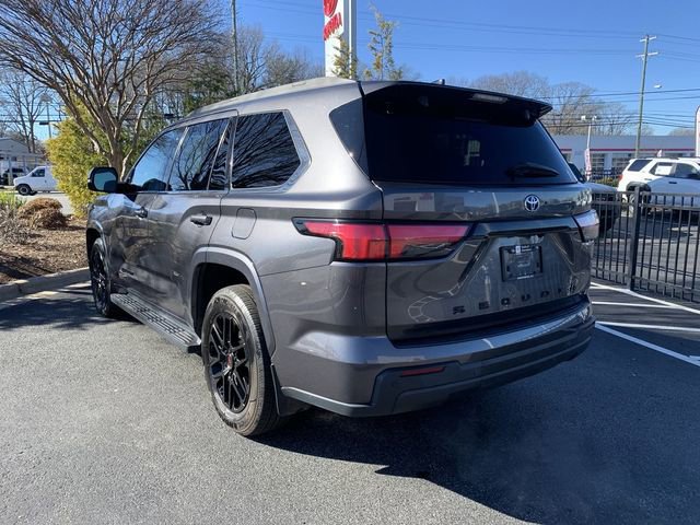 Used 2023 Toyota Sequoia SR5 w/ SR5 Premium Package image 6