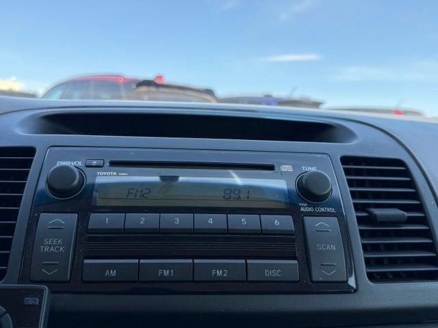 Used 2005 Toyota Camry LE FWD image 18