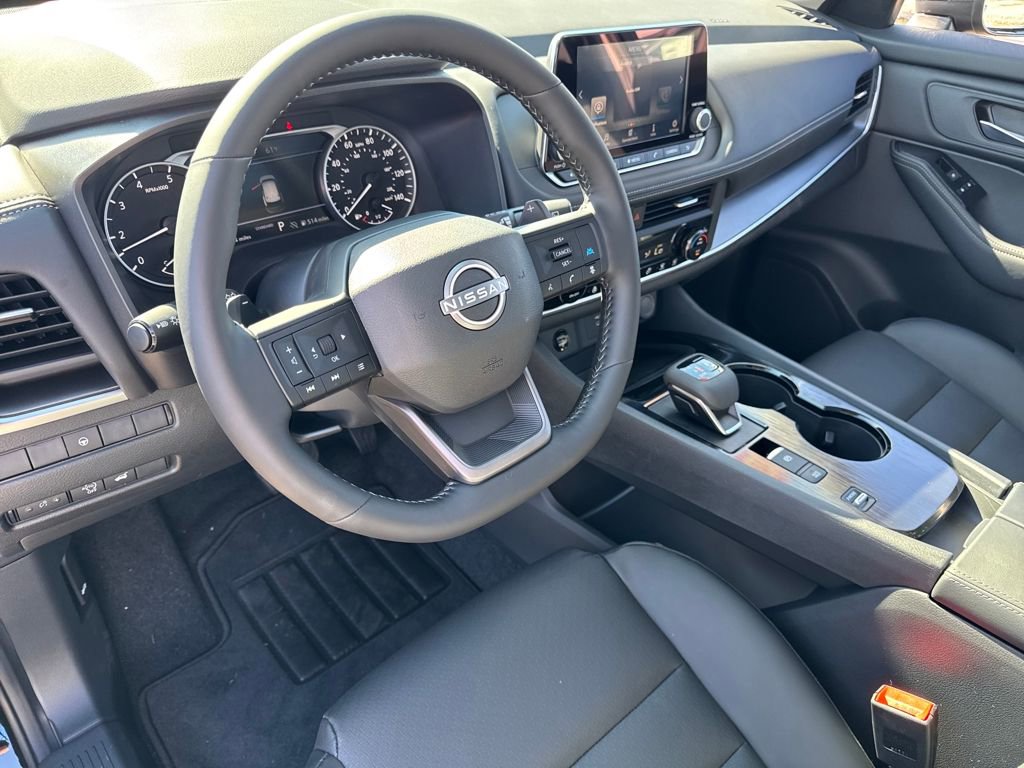 New 2026 Nissan Rogue SV w/ SV Premium Package image 18