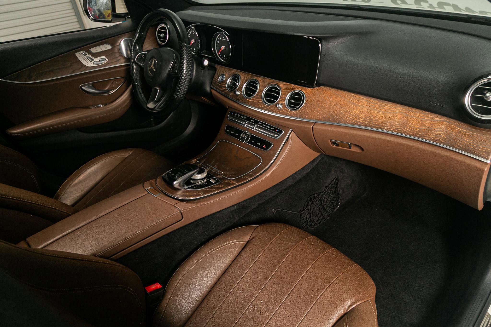 Used 2018 Mercedes-Benz E 300 E 300 RWD Sedan w/ Premium 1 Package image 28