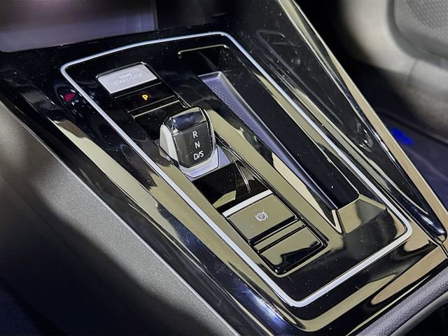 New 2026 Volkswagen Golf 2.0T image 11