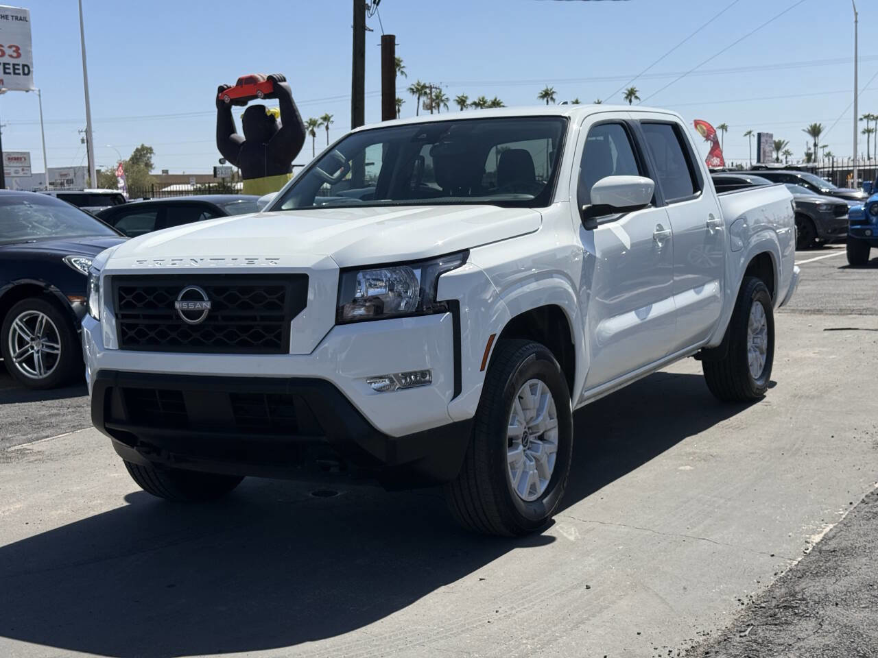 Used 2024 Nissan Frontier SV w/ SV Convenience Package image 2