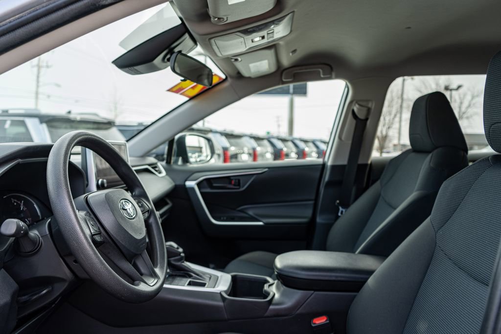 Used 2024 Toyota RAV4 LE image 24