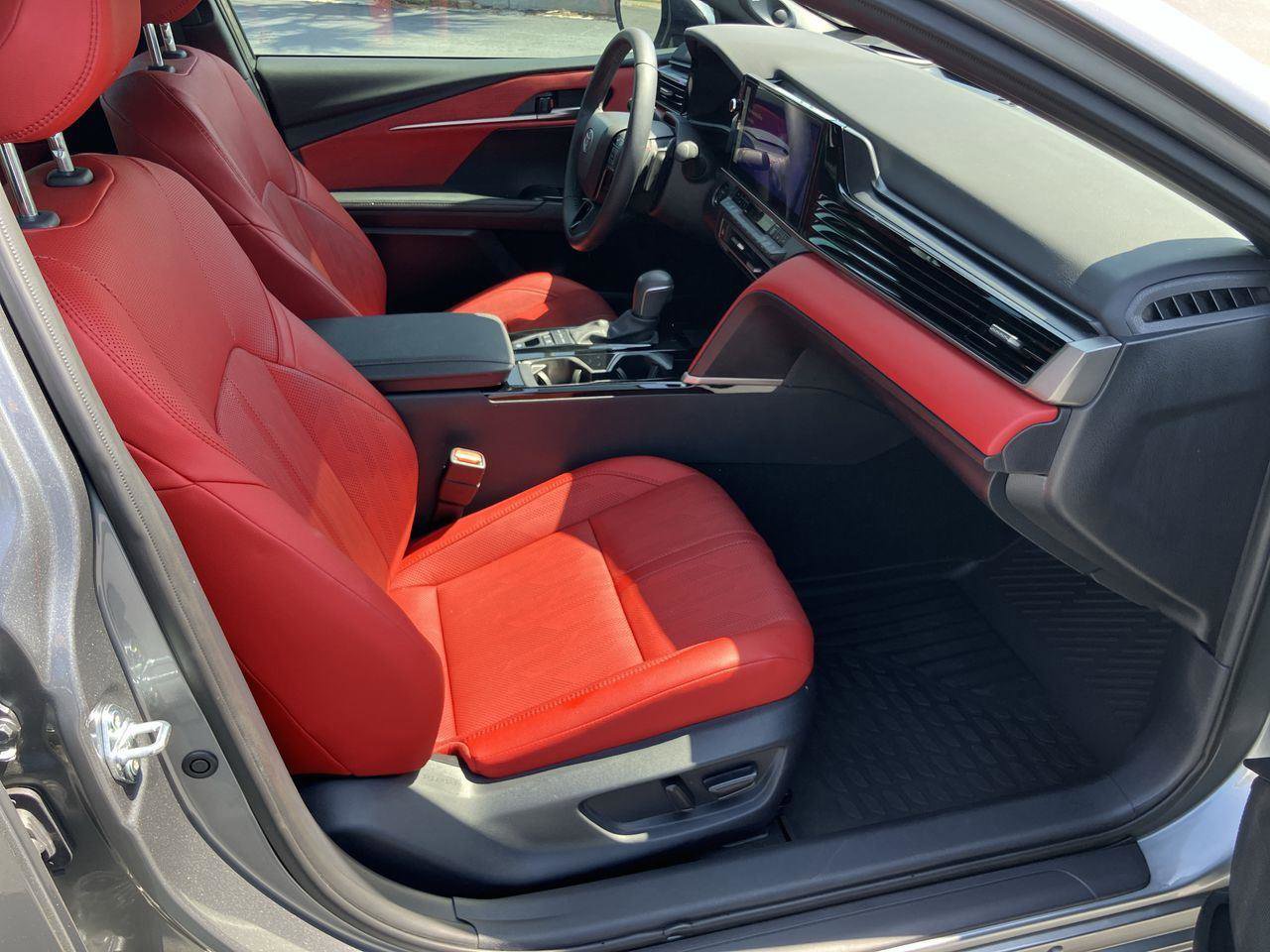 Used 2025 Toyota Camry XSE w/ Premium Plus Package image 35