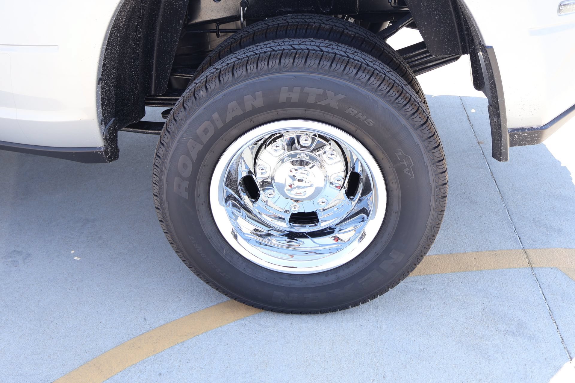 New 2026 RAM 3500 Tradesman AWD/4WD image 18