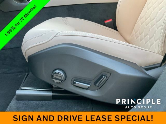 New 2026 Volvo XC90 B6 Plus w/ Protection Package Premier image 17