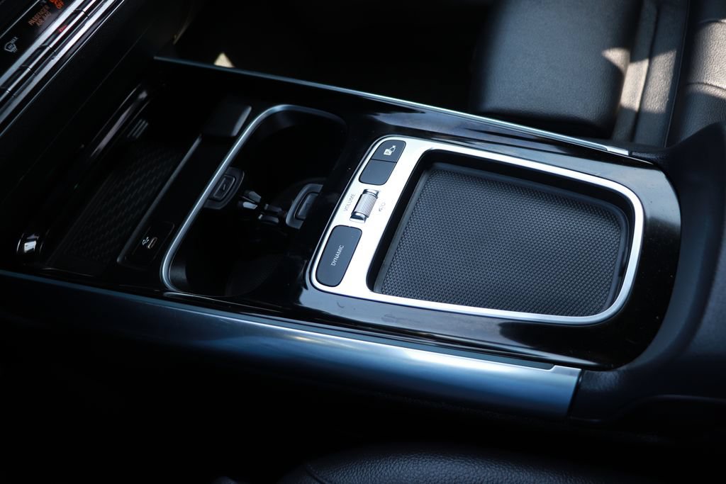 Used 2025 Mercedes-Benz GLA 250 image 17