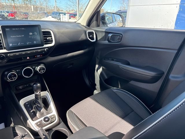 Certified 2026 Hyundai Venue SEL image 35
