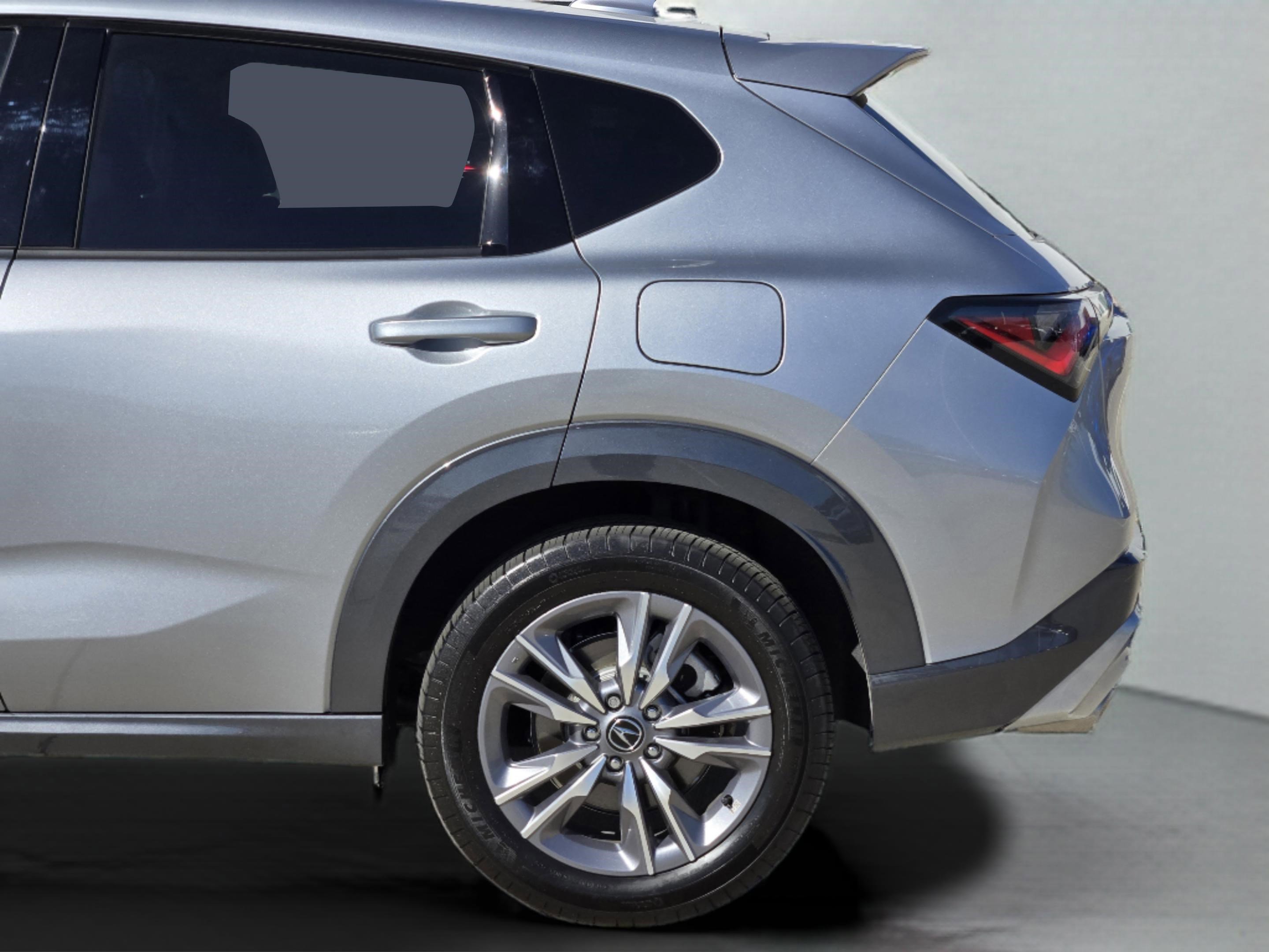 Certified 2025 Acura ADX Base image 39