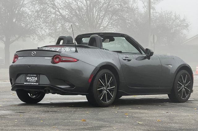 New 2025 MAZDA MX-5 Miata Grand Touring w/ Appearance Package image 4