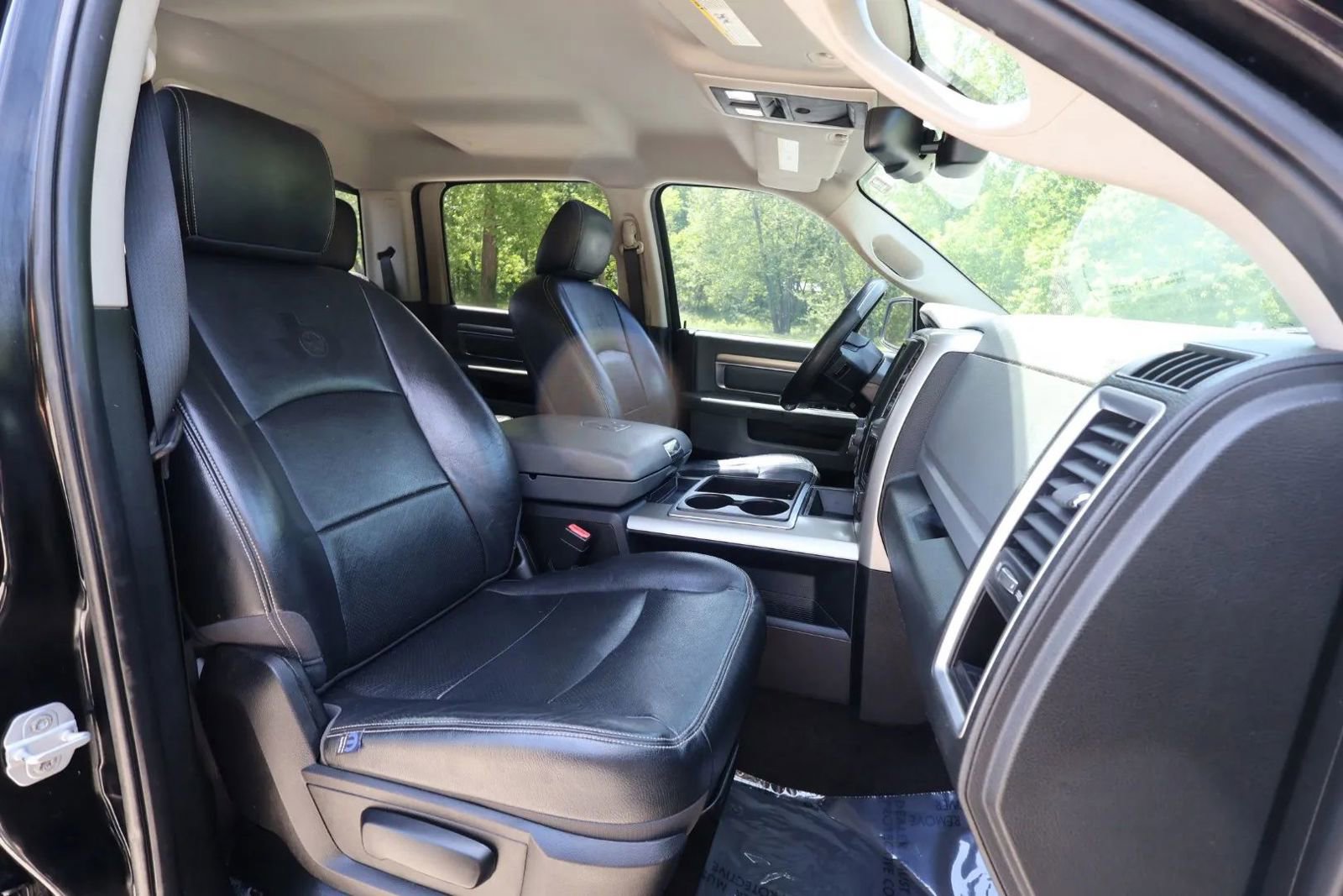 Used 2015 RAM 1500 Lone Star RWD image 17