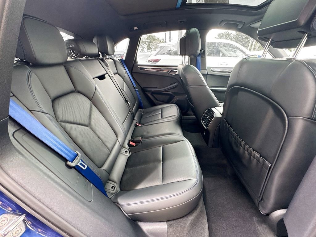 Used 2023 Porsche Macan image 29