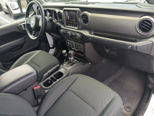 Used 2022 Jeep Gladiator Sport AWD/4WD image 15