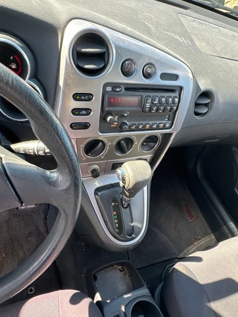 Used 2004 Pontiac Vibe w/ Power Group Value Package FWD image 9