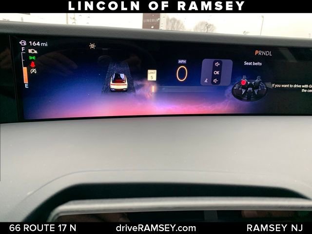 Used 2024 Lincoln Nautilus Reserve w/ Equipment Group 202A image 16