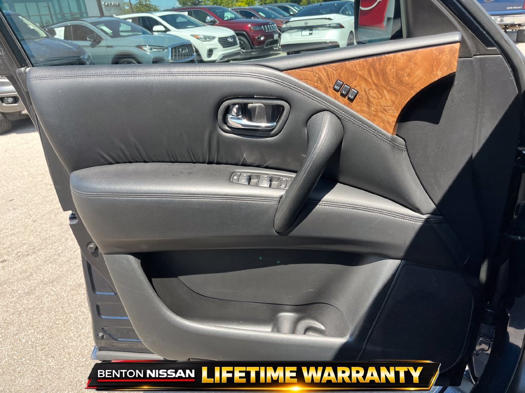 Used 2023 Nissan Armada SL w/ Captain's Chairs Package AWD/4WD image 12
