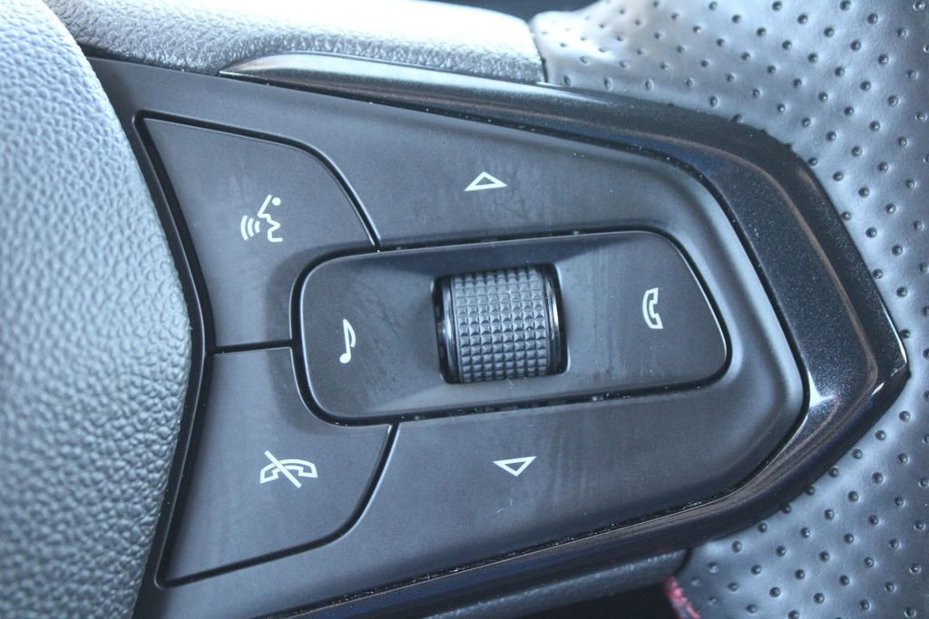 Used 2024 Chevrolet Trax RS image 30