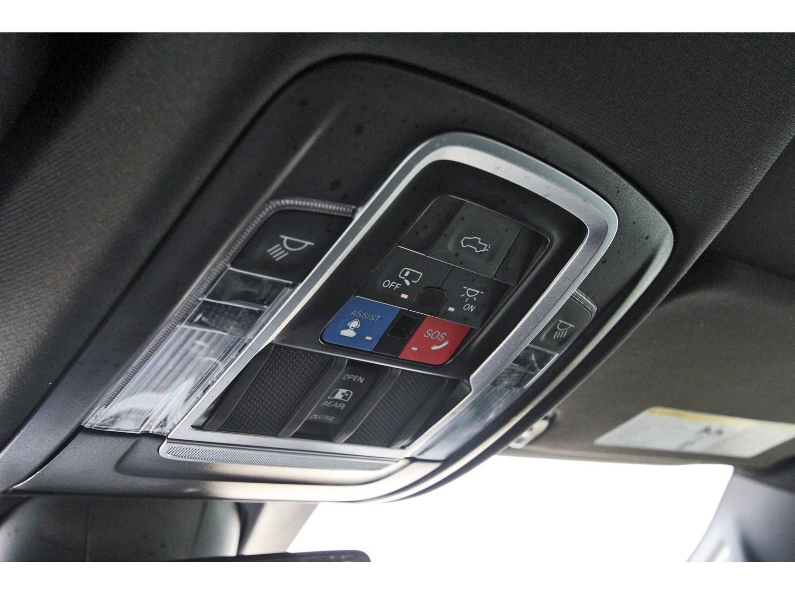 Used 2023 RAM 1500 Laramie AWD/4WD image 23