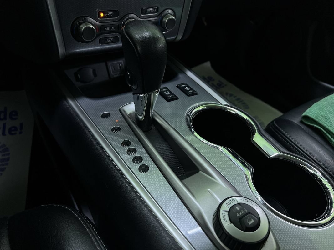 Used 2019 Nissan Pathfinder SL AWD/4WD image 25