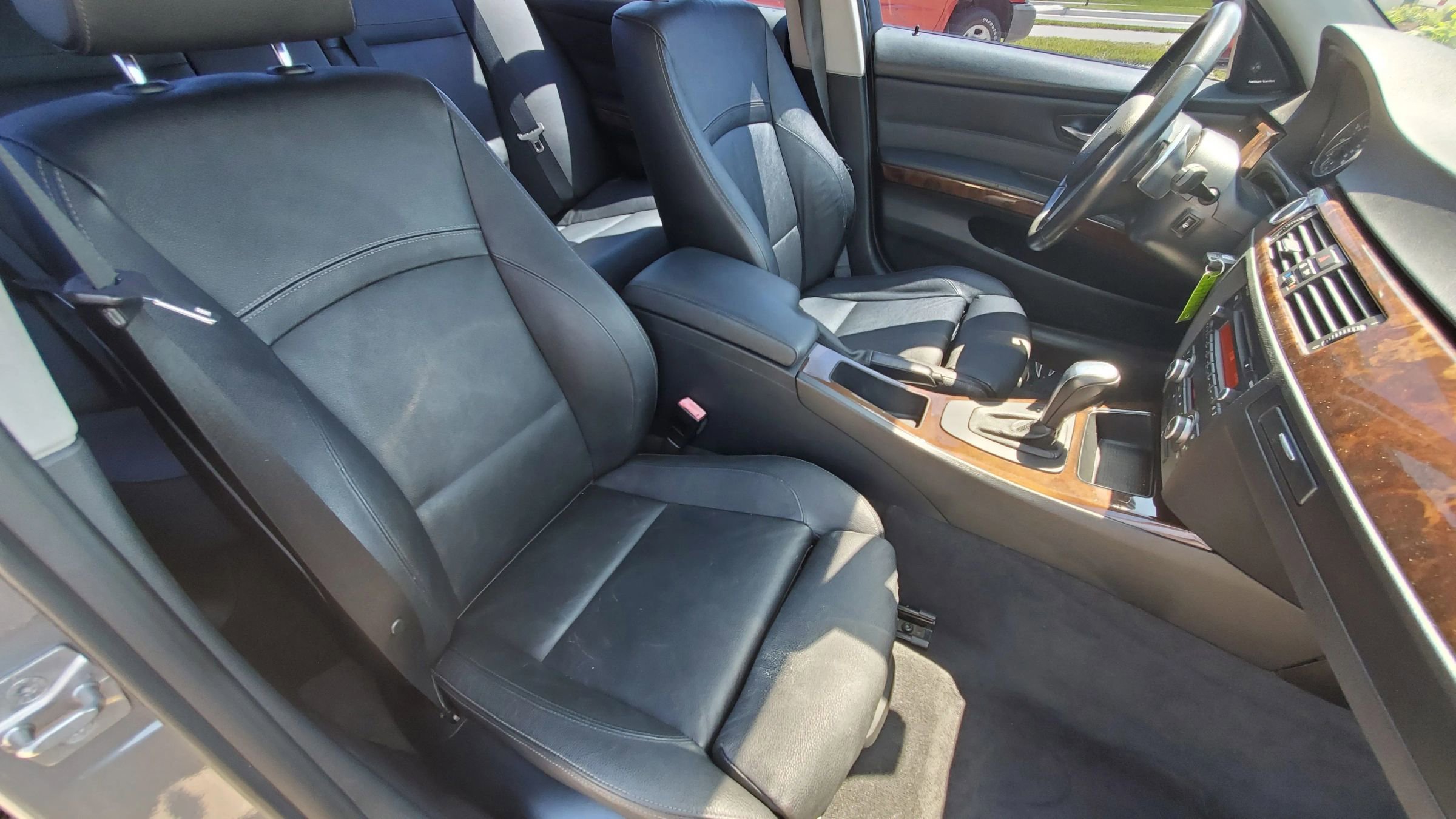 Used 2011 BMW 335i xDrive Sedan image 23